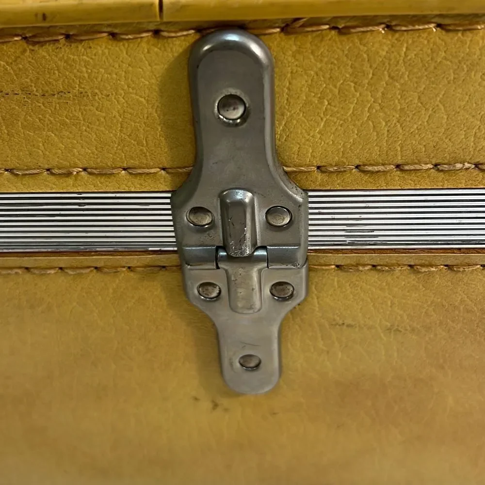 ‎featherlite vintage hippie luggage